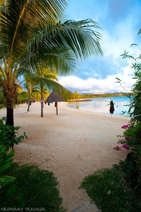 Four Seasons Resort Mauritius at Anahita Review The Four Seasons Mauritius Bambou Beach at Sunrise