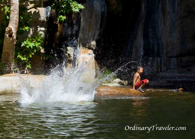 Devil's Punch Bowl - Cedar Creek Falls Travel Tips - San Diego Devil's Punch Bowl - Cedar Creek Falls San Diego, California