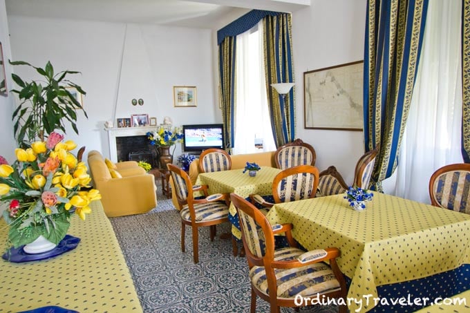 Villa Margherita Bed & Breakfast Dining Room