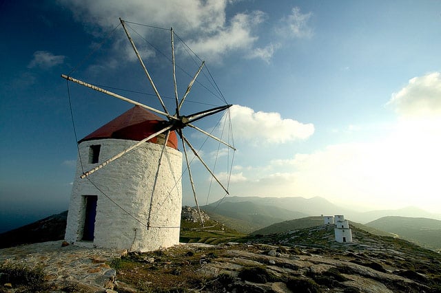 Visiting the Cyclades: Things You Need To Know Visiting the Cyclades: Things You Need To Know