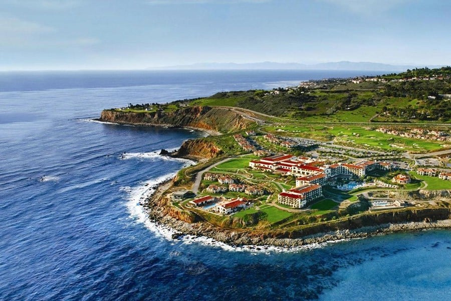 The Most Beautiful Oceanfront Hotels in California