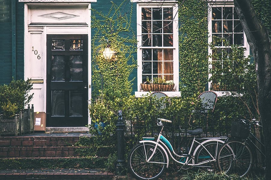 Best Smart Home Products to Protect Your Home While Traveling