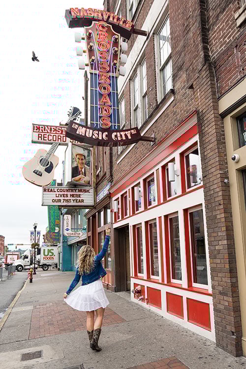 nashville tennessee music city sign