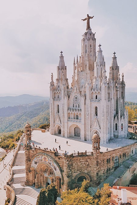 Guide to Backpacking Europe