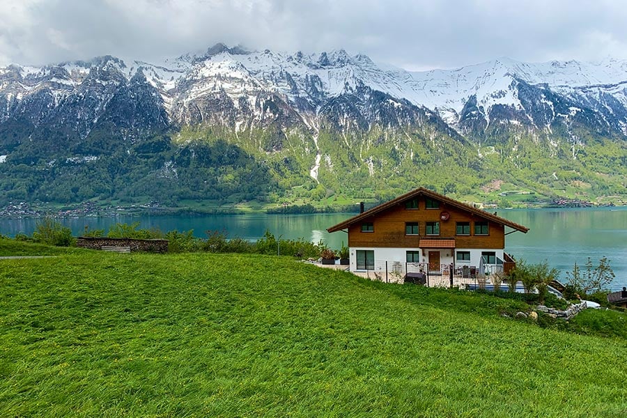 How to get to Lake Brienz