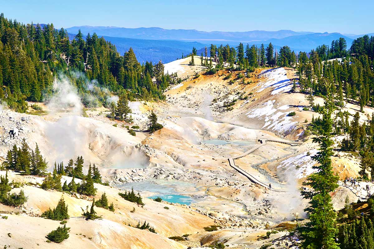 lassen volcanic national park in california