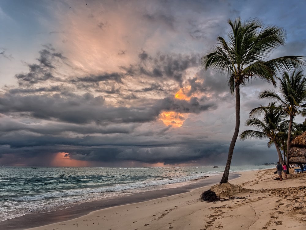 25 Best Honeymoon Destinations Around The World (And Where To Stay)