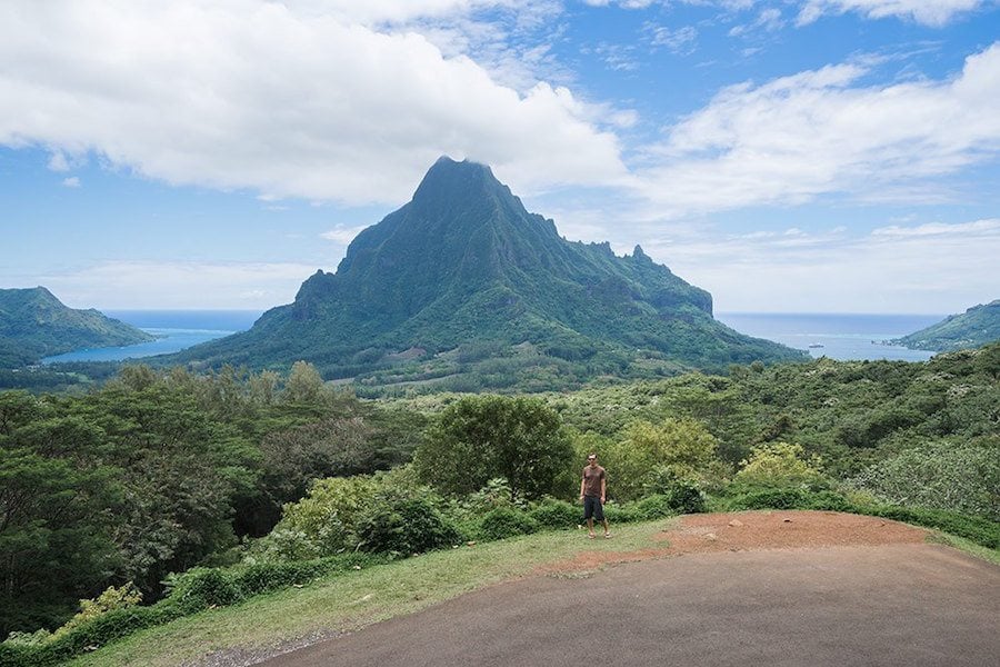 10 Proven Ways to Make Money While Traveling