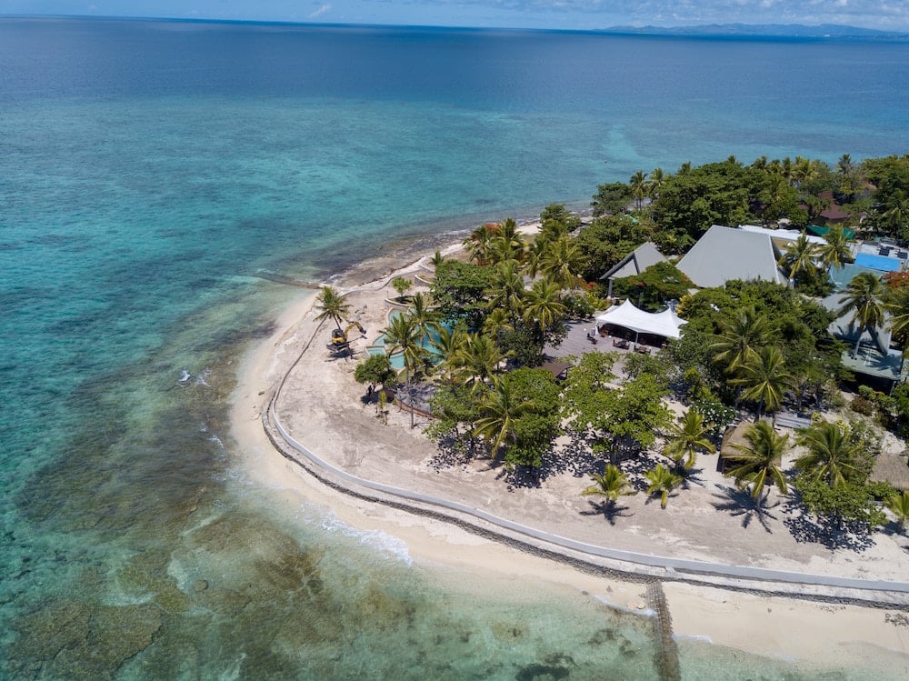 25 Best Honeymoon Destinations Around The World (And Where To Stay)