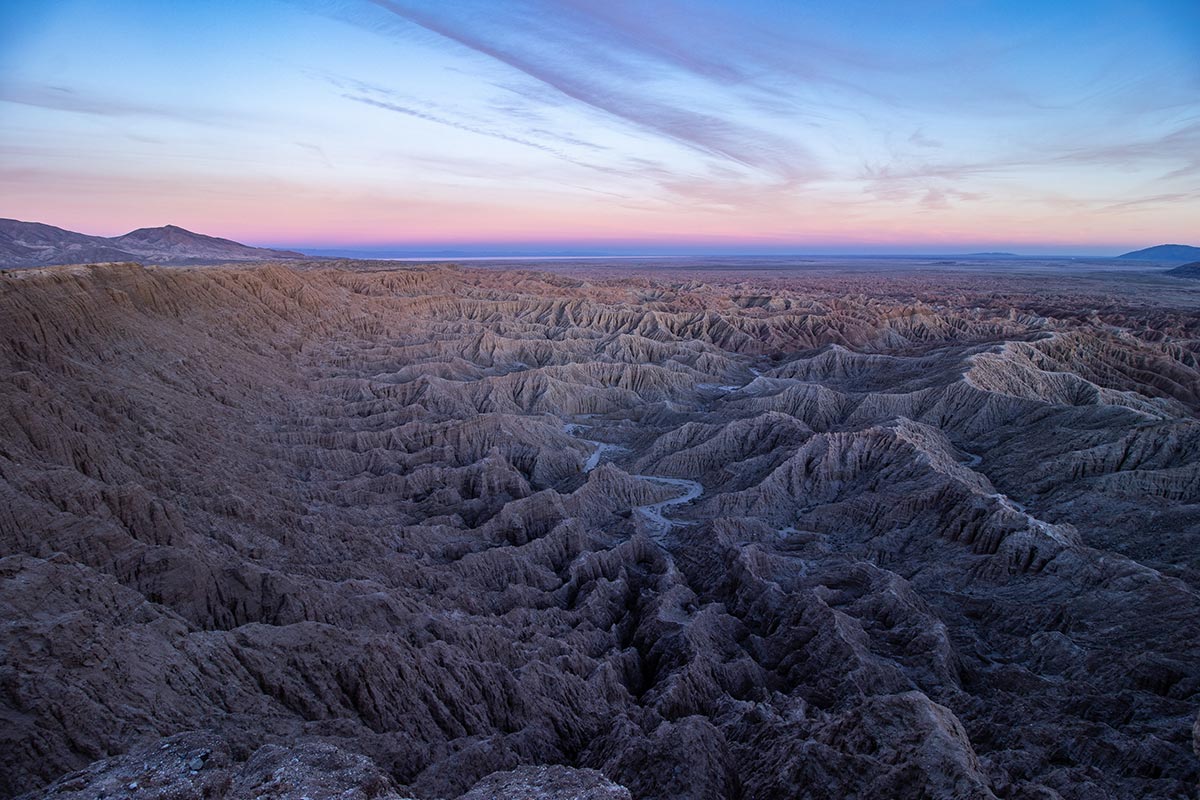 weekend getaway in Anza Borrego sunset with view of the valley